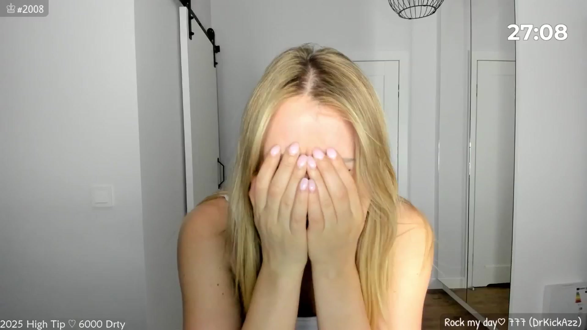 Gallery image thumbnail from MirBee's myfreecams stream on, 04/16/2025, 01:16 image 17 of 20