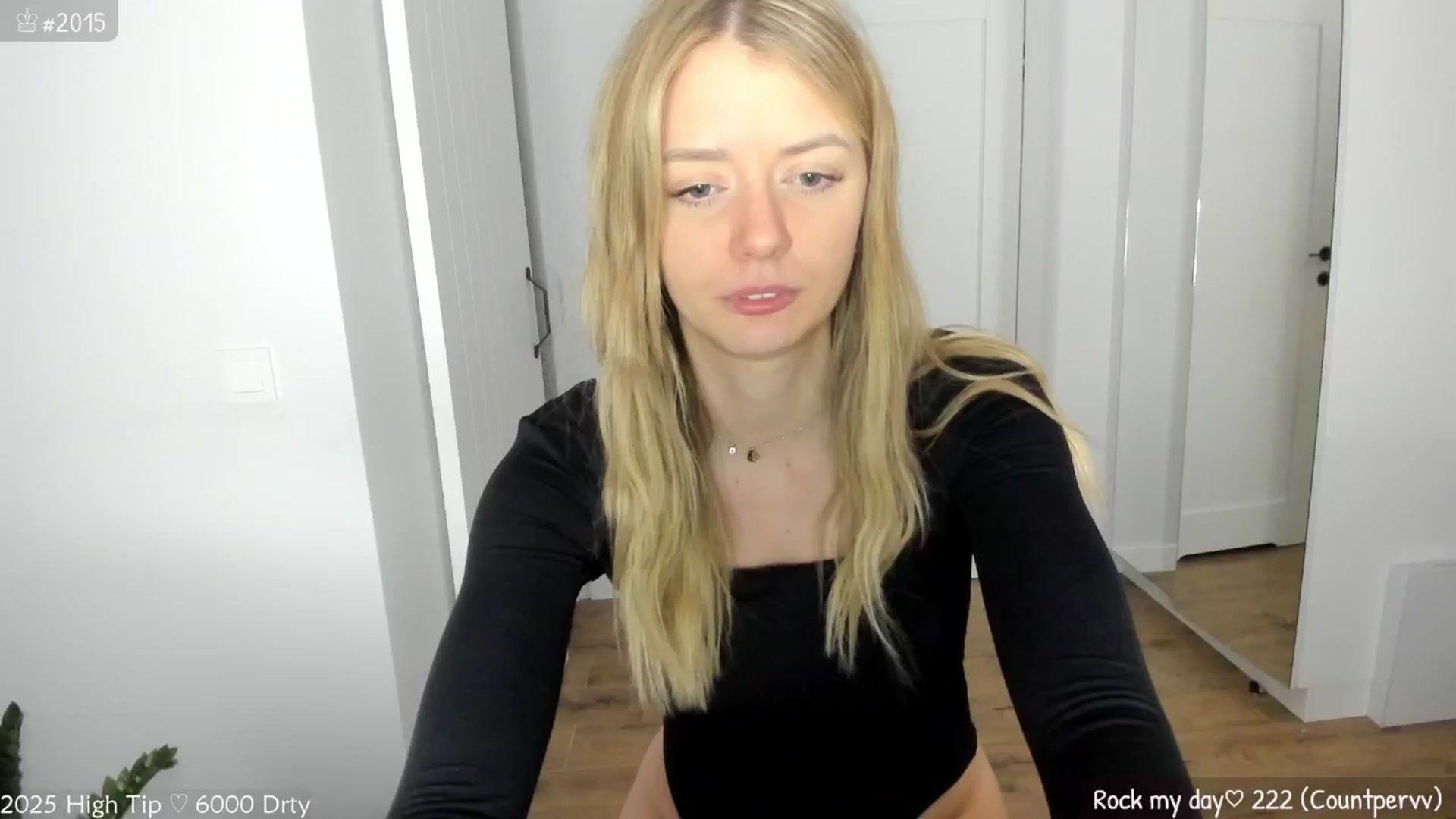 Gallery image thumbnail from MirBee's myfreecams stream on, 04/17/2025, 24:32 image 14 of 20