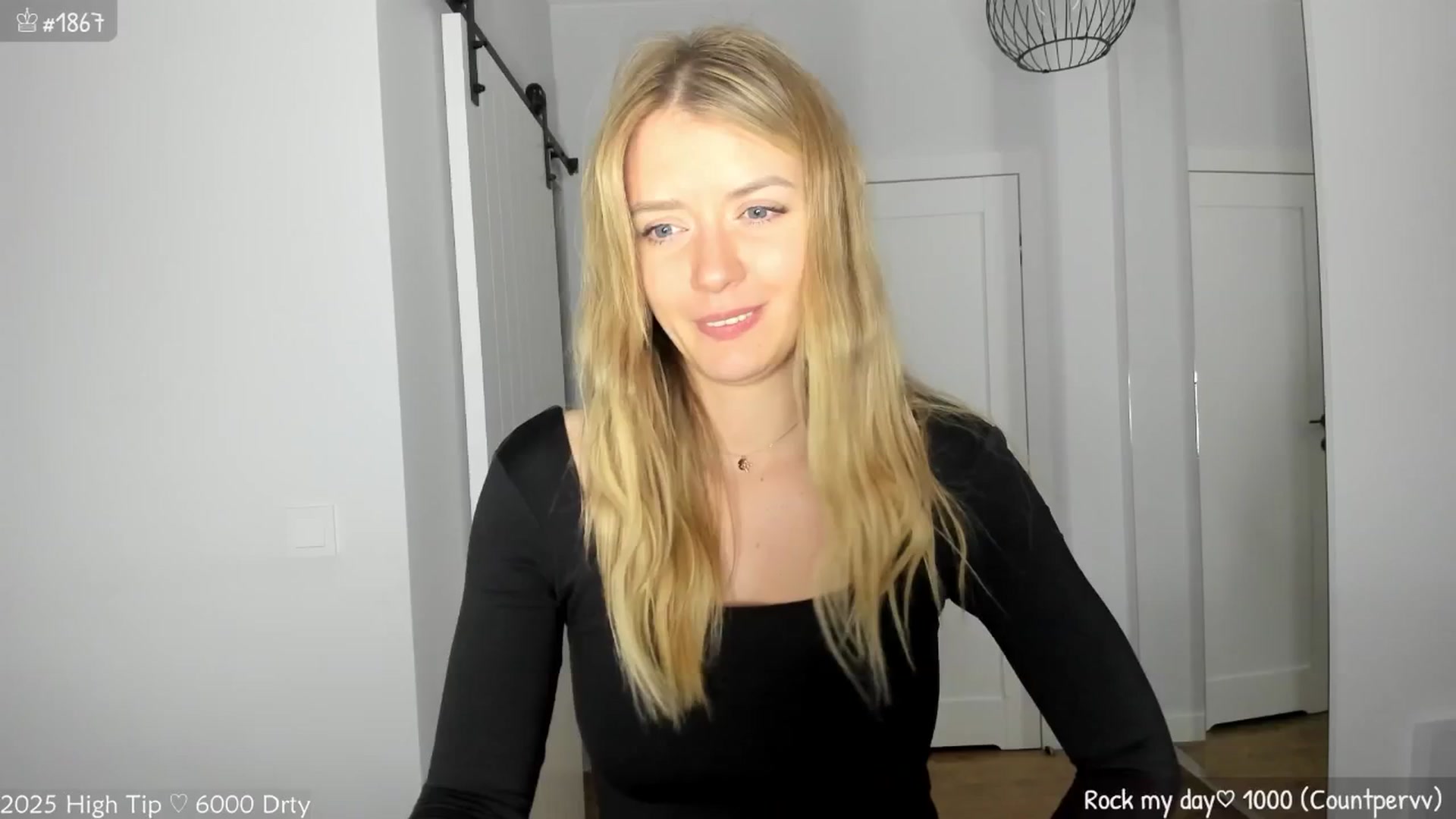 Gallery image thumbnail from MirBee's myfreecams stream on, 04/17/2025, 24:32 image 19 of 20
