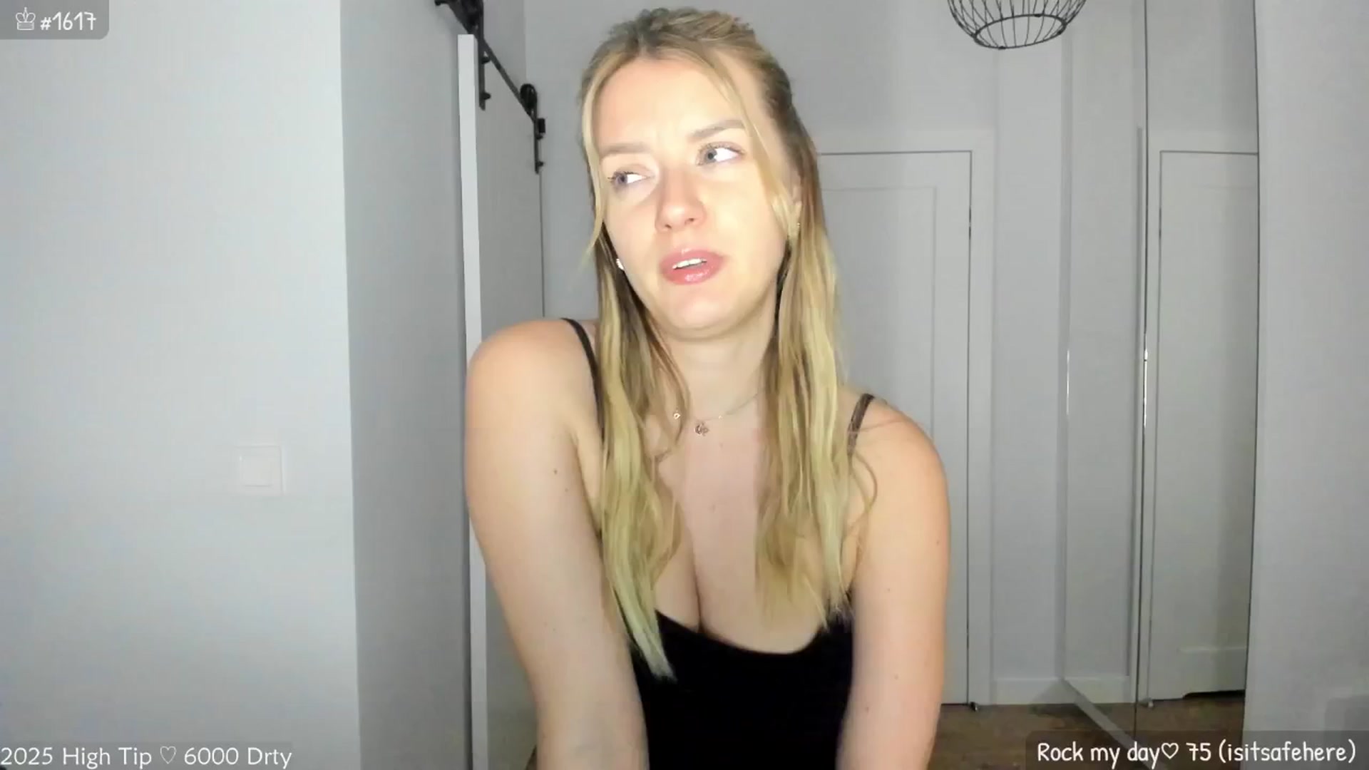 Gallery image thumbnail from MirBee's myfreecams stream on, 04/18/2025, 01:40 image 4 of 20