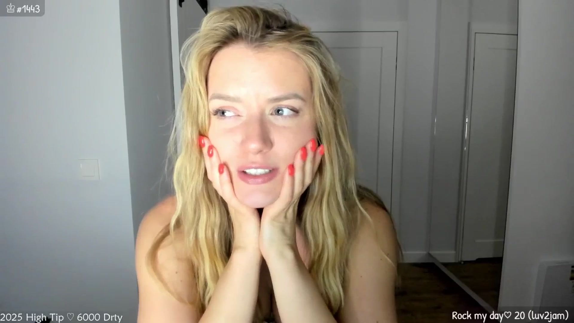 Gallery image thumbnail from MirBee's myfreecams stream on, 04/21/2025, 24:02 image 12 of 20