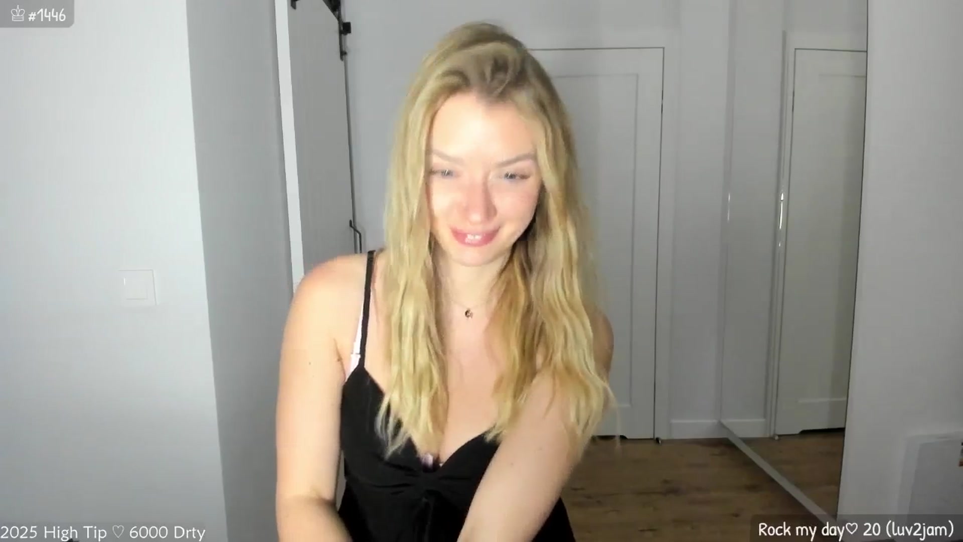 Gallery image thumbnail from MirBee's myfreecams stream on, 04/21/2025, 24:02 image 6 of 20