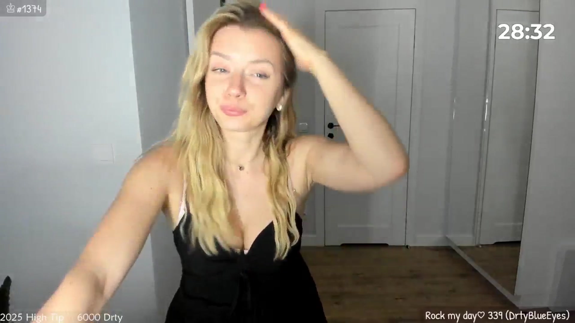 Gallery image thumbnail from MirBee's myfreecams stream on, 04/21/2025, 01:30 image 14 of 20