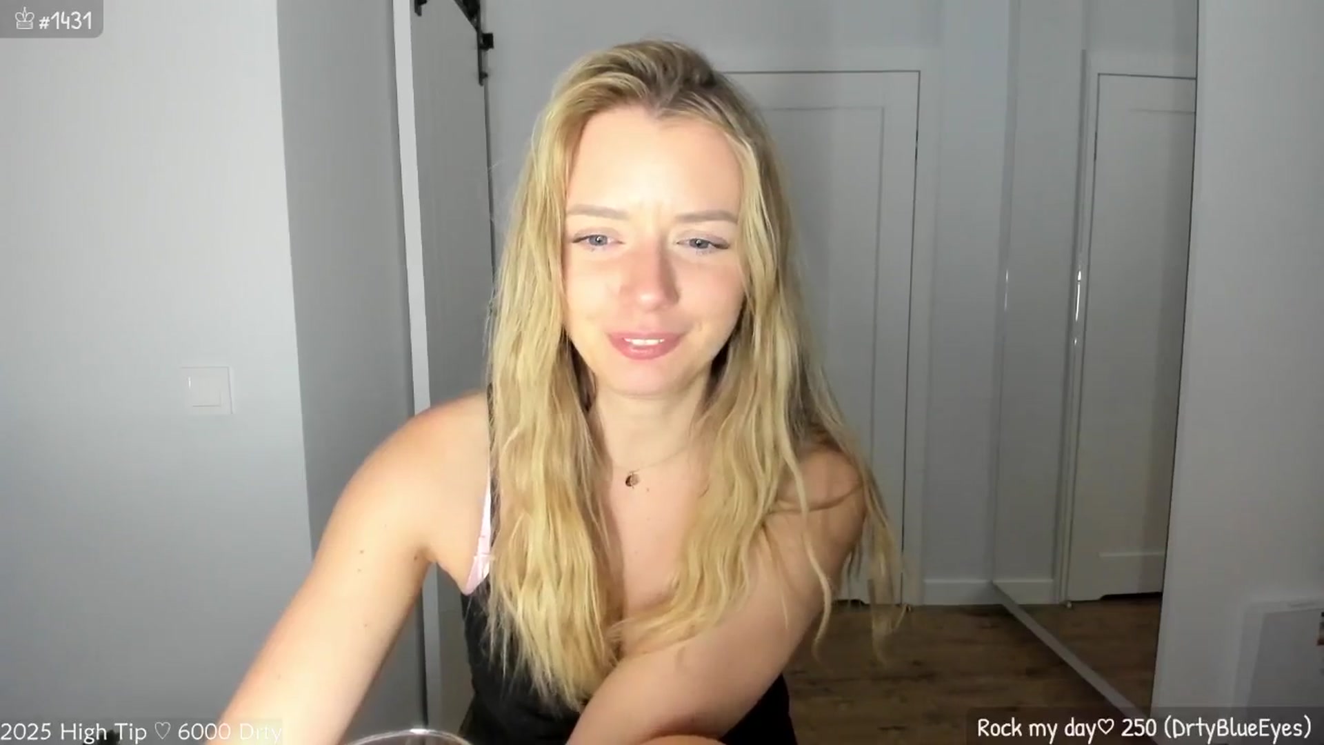 Gallery image thumbnail from MirBee's myfreecams stream on, 04/21/2025, 01:30 image 2 of 20