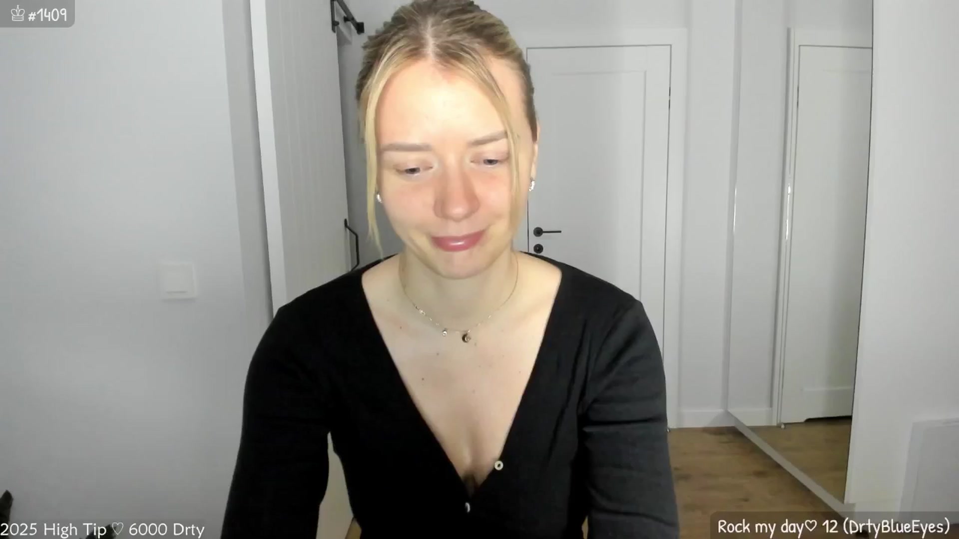 Gallery image thumbnail from MirBee's myfreecams stream on, 04/22/2025, 01:50 image 2 of 20