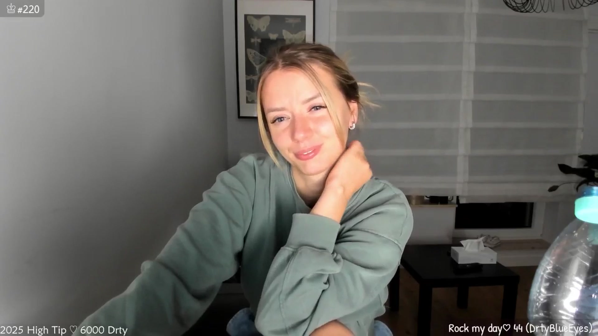 Gallery image thumbnail from MirBee's myfreecams stream on, 06/05/2025, 23:24 image 2 of 20