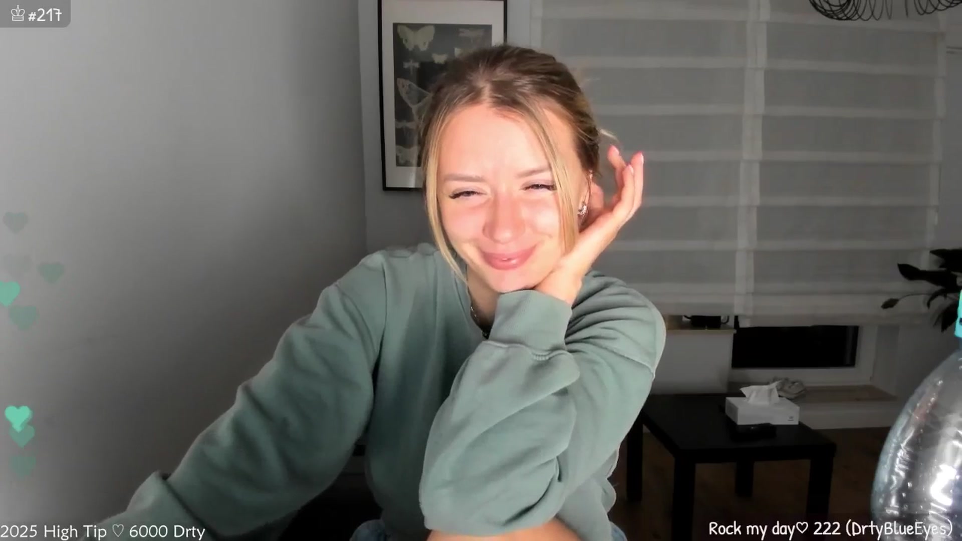 Gallery image thumbnail from MirBee's myfreecams stream on, 06/05/2025, 23:24 image 3 of 20