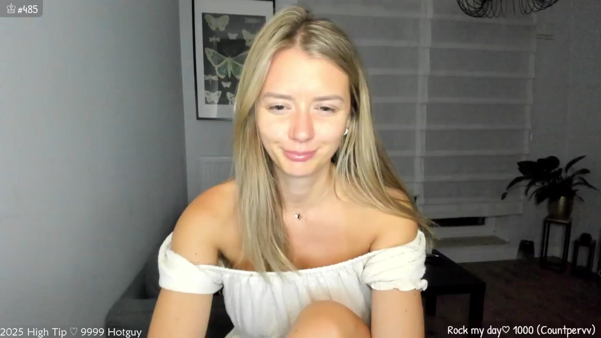 Gallery image thumbnail from MirBee's myfreecams stream on, 06/22/2025, 24:10 image 19 of 20