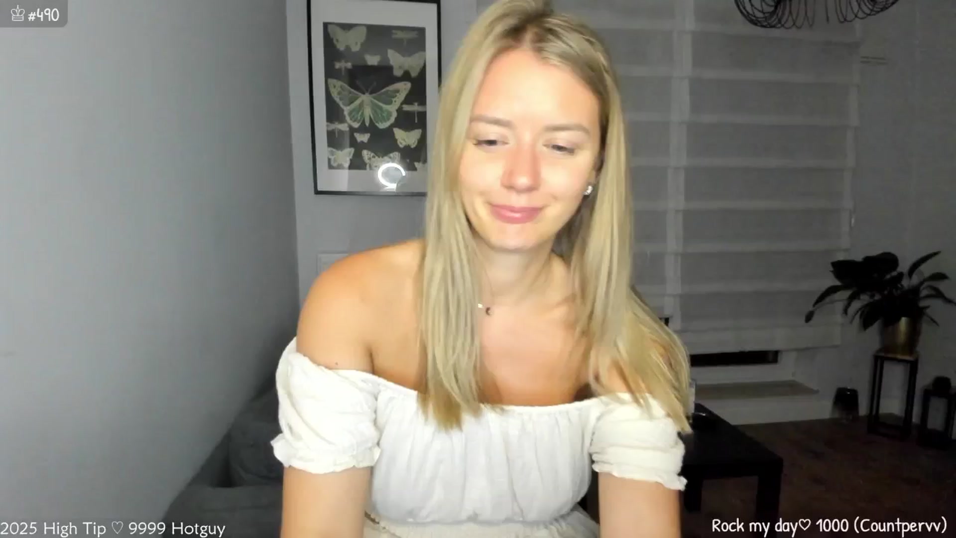 Gallery image thumbnail from MirBee's myfreecams stream on, 06/22/2025, 24:10 image 14 of 20