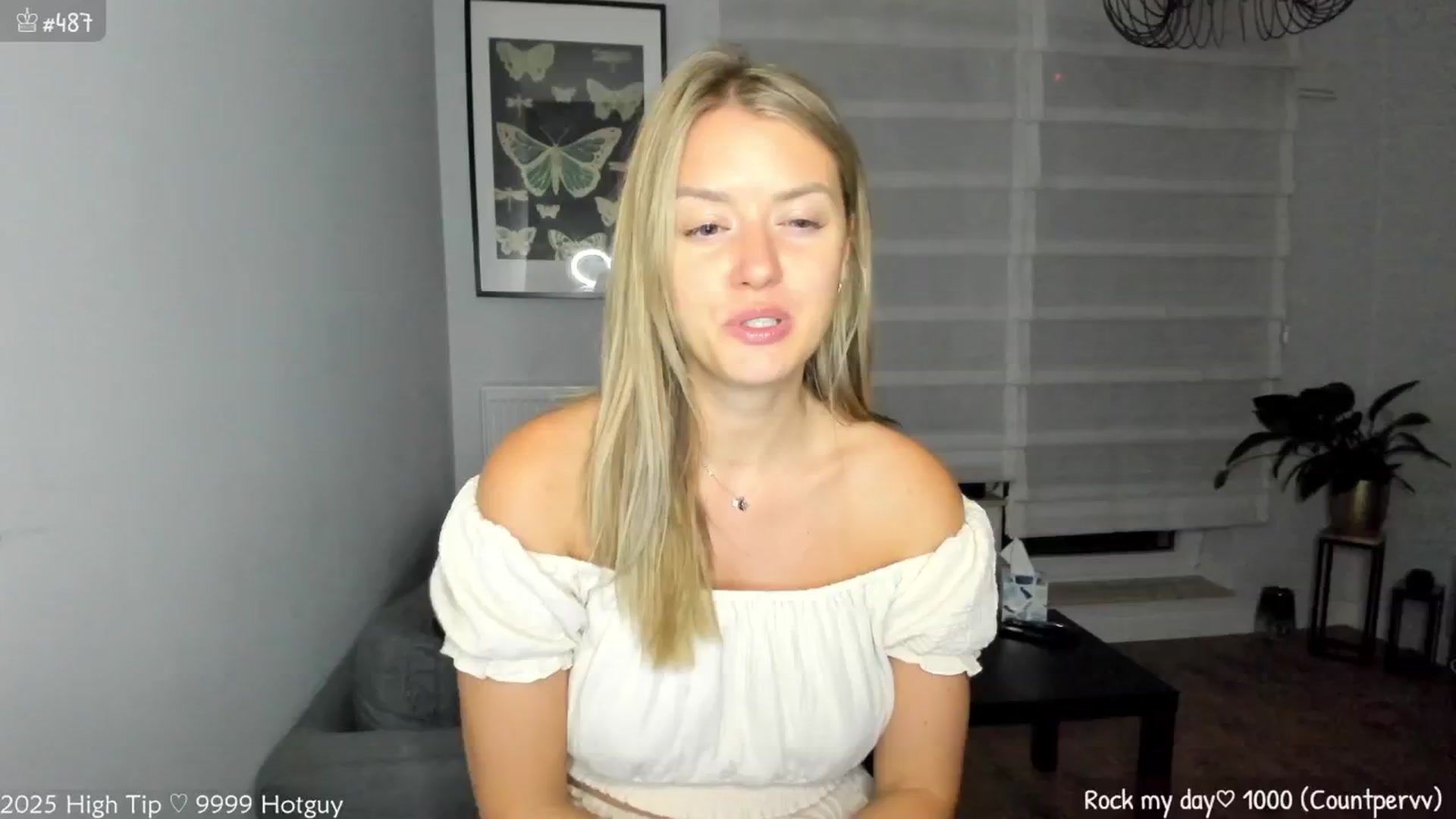 Gallery image thumbnail from MirBee's myfreecams stream on, 06/22/2025, 24:10 image 16 of 20
