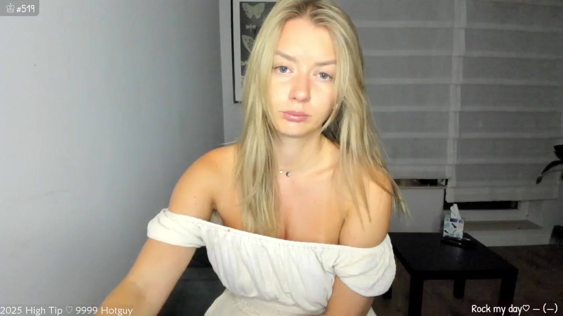 Gallery image thumbnail from MirBee's myfreecams stream on, 06/22/2025, 24:10 image 1 of 20