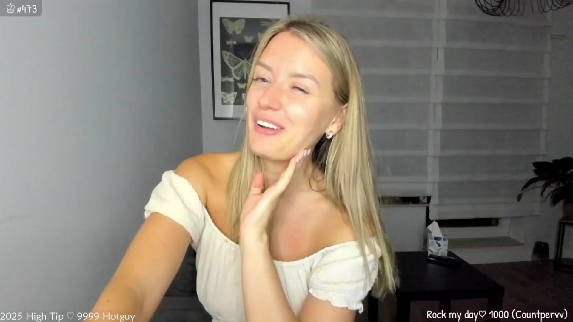 Gallery image thumbnail from MirBee's myfreecams stream on, 06/22/2025, 01:02 image 4 of 20