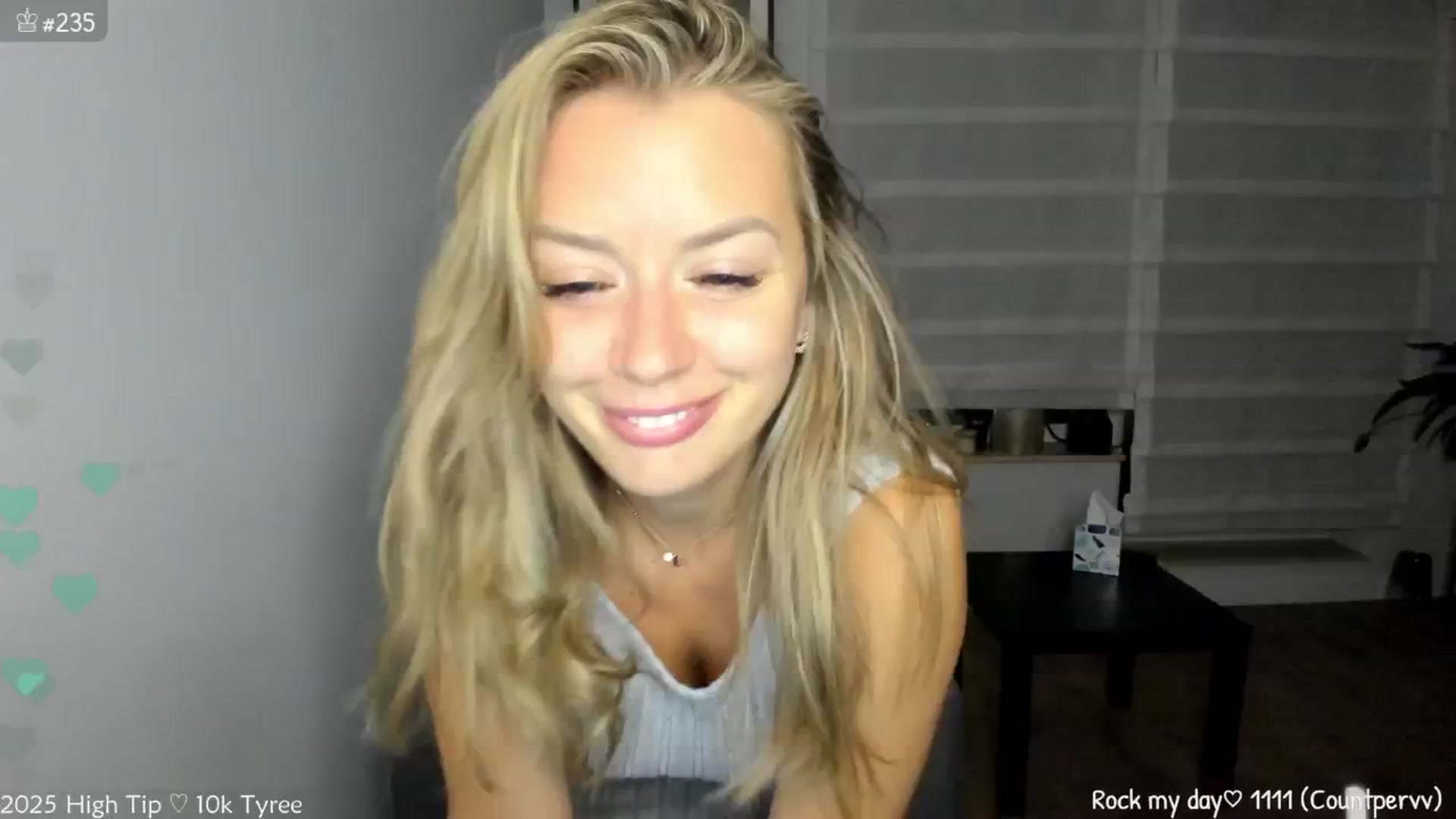 Gallery image thumbnail from MirBee's myfreecams stream on, 06/26/2025, 22:38 image 5 of 20