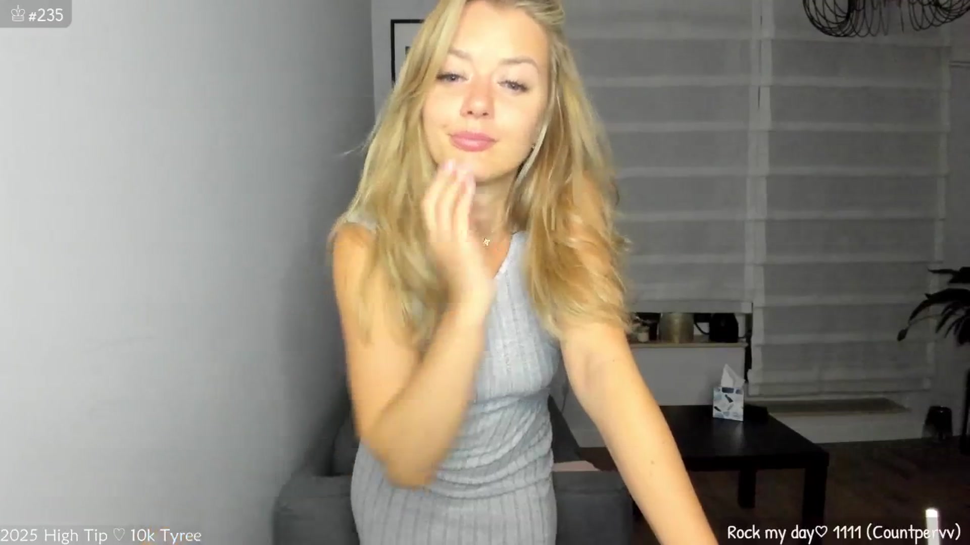 Gallery image thumbnail from MirBee's myfreecams stream on, 06/26/2025, 22:38 image 19 of 20