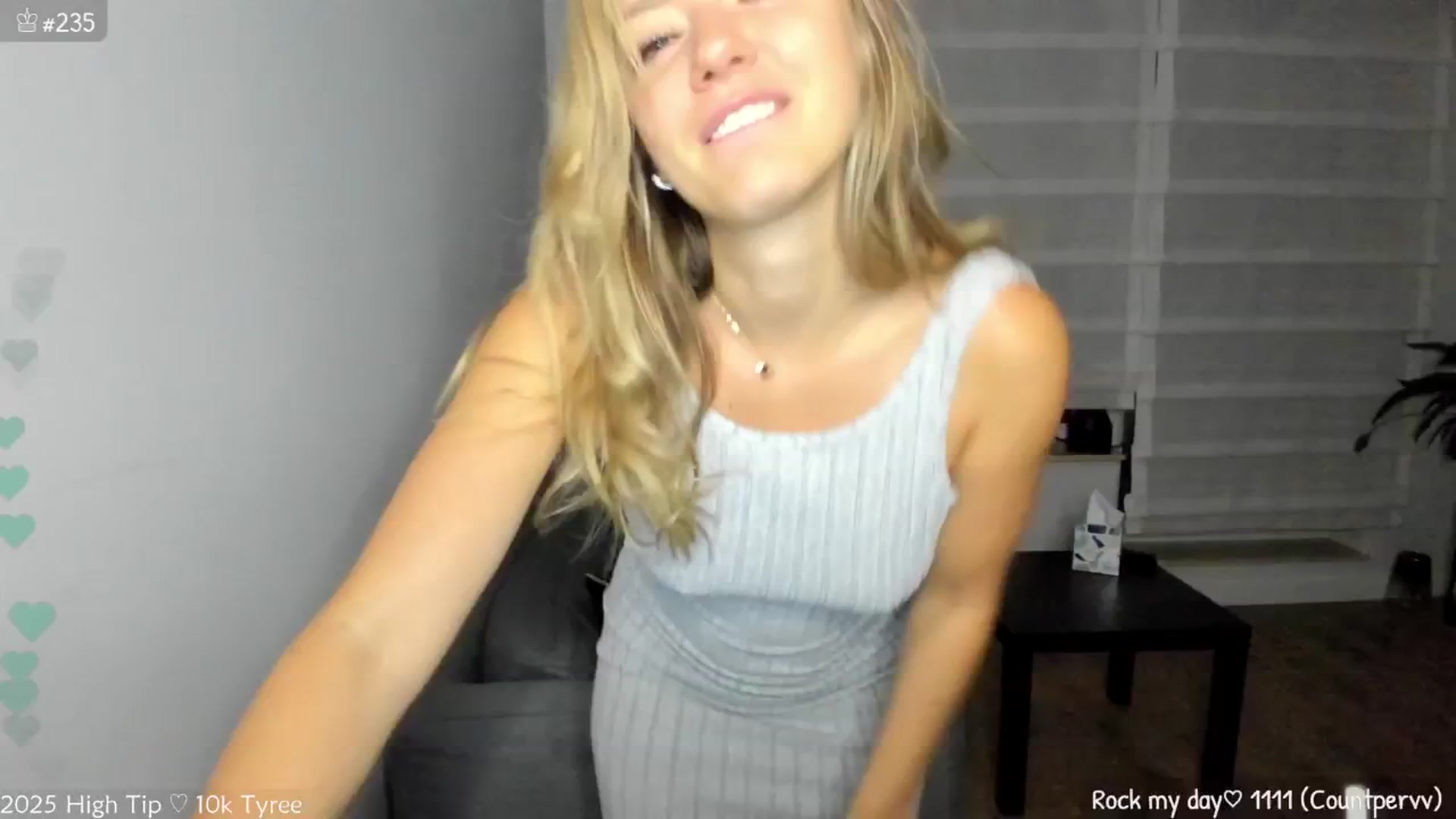 Gallery image thumbnail from MirBee's myfreecams stream on, 06/26/2025, 22:38 image 4 of 20