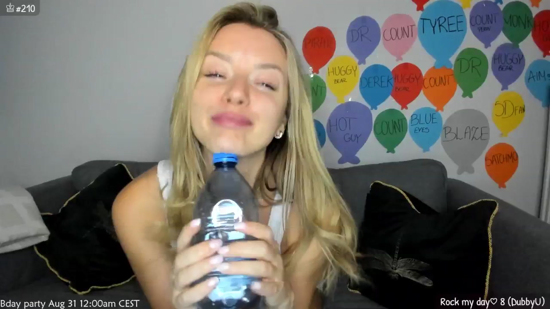 Gallery image thumbnail from MirBee's myfreecams stream on, 08/20/2025, 22:56 image 7 of 20