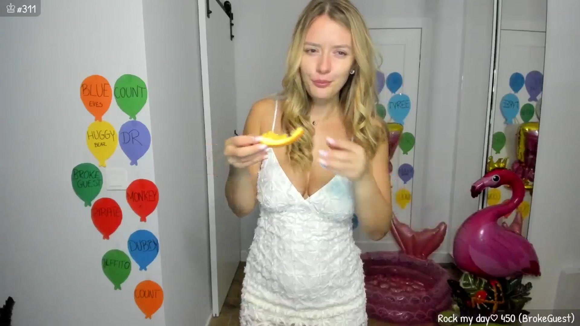 Gallery image thumbnail from MirBee's myfreecams stream on, 09/01/2025, 01:27 image 7 of 20