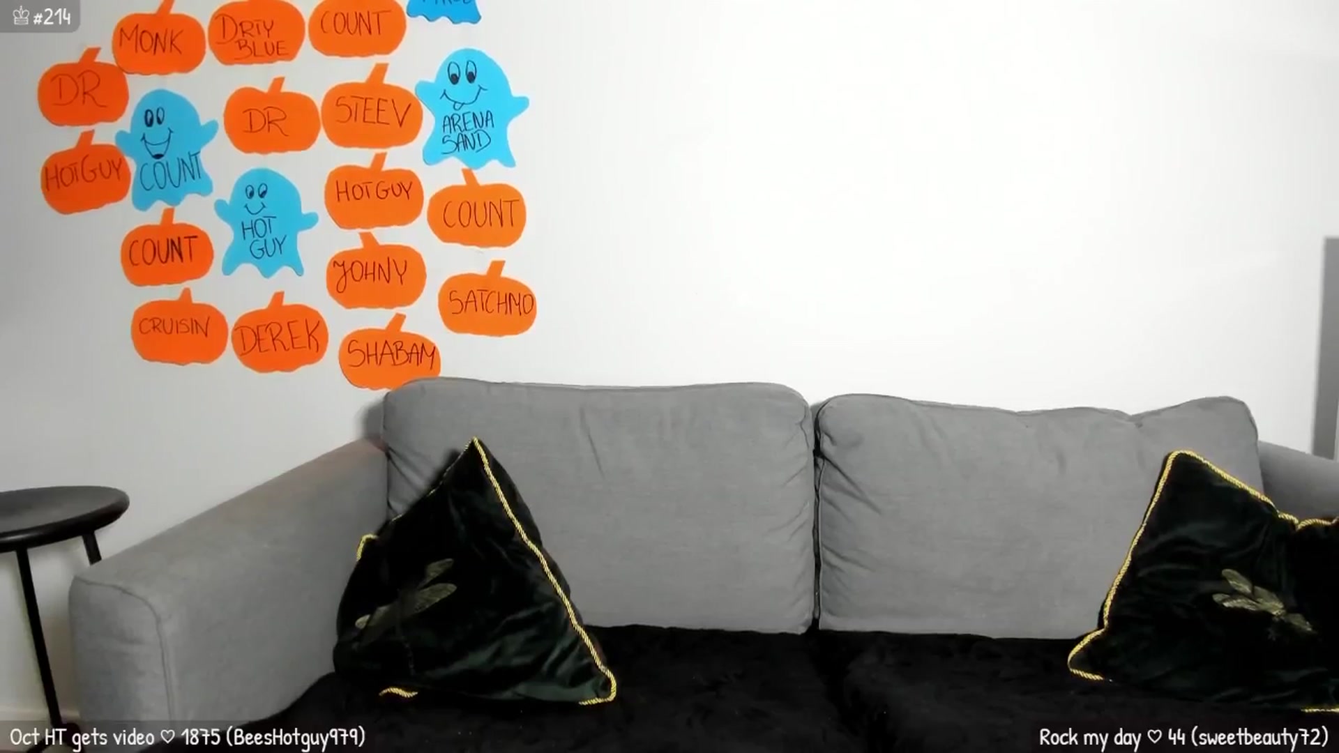 Gallery image thumbnail from MirBee's myfreecams stream on, 10/14/2025, 16:43 image 17 of 20