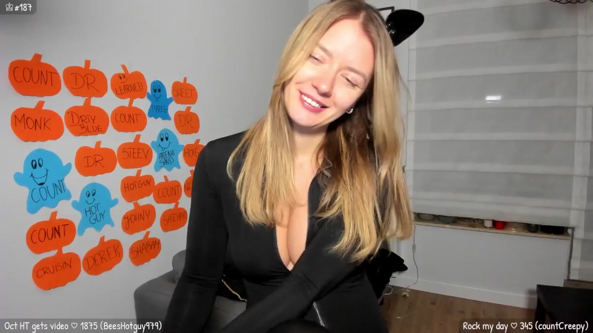 Gallery image thumbnail from MirBee's myfreecams stream on, 10/15/2025, 01:44 image 1 of 20