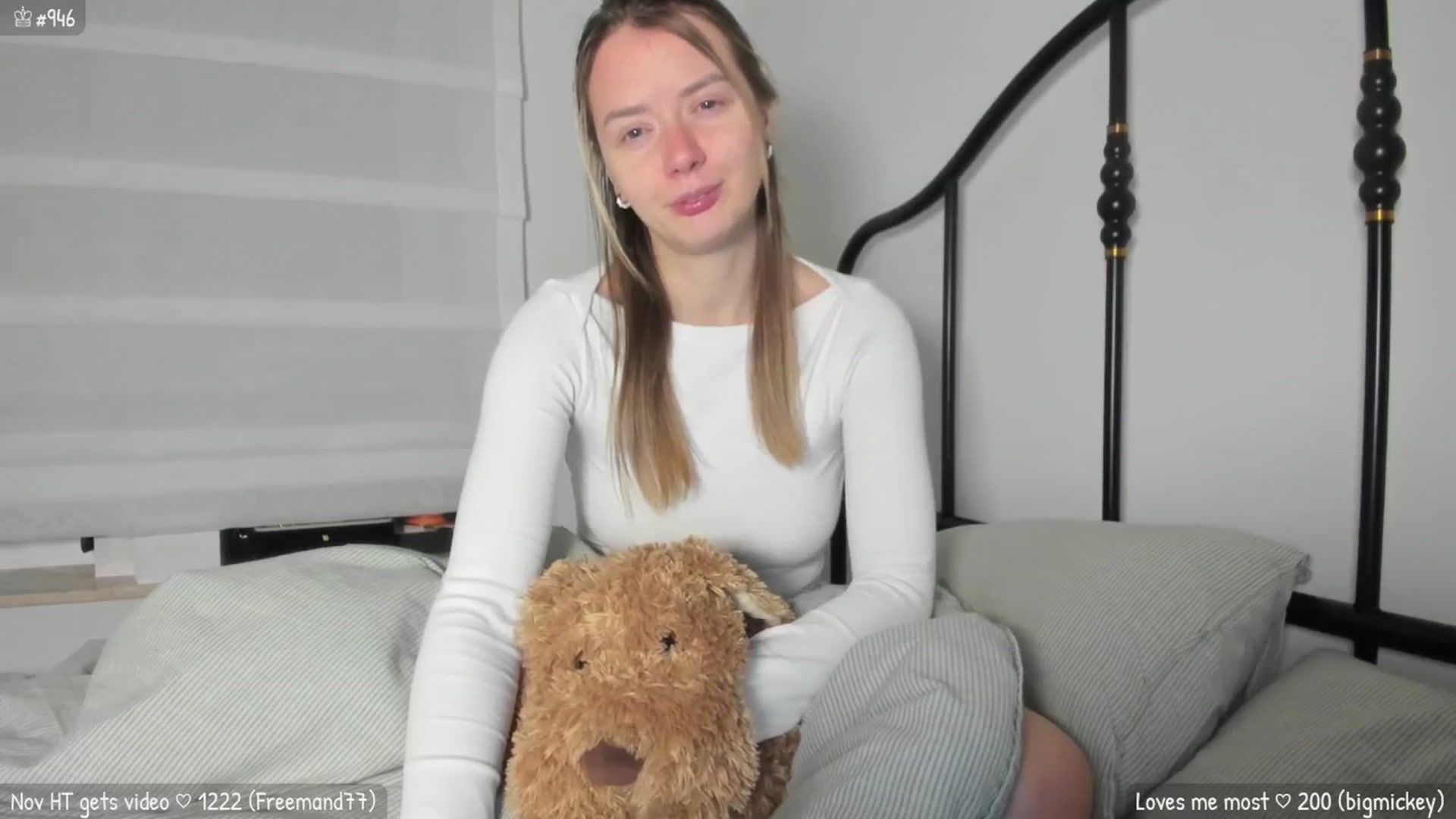 Gallery image thumbnail from MirBee's myfreecams stream on, 11/19/2025, 24:25 image 20 of 20