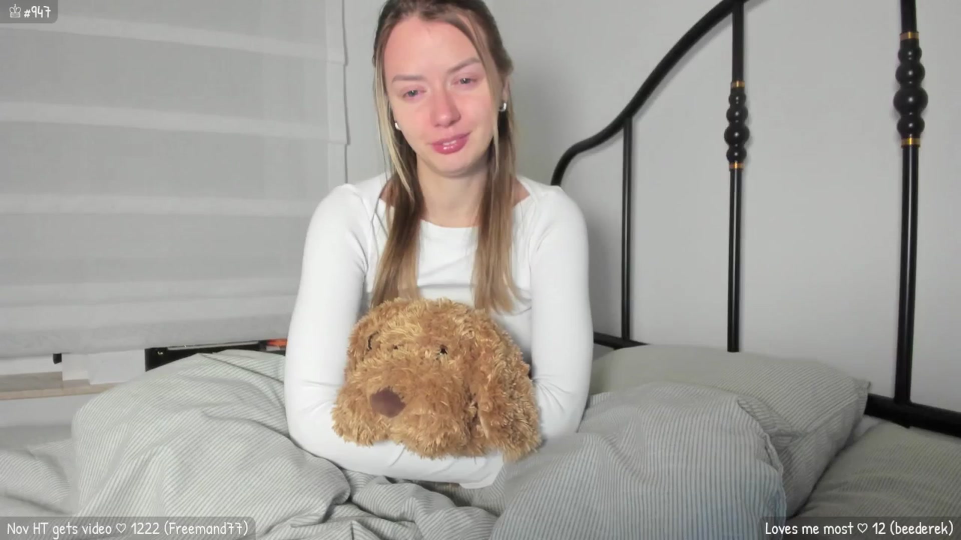 Gallery image thumbnail from MirBee's myfreecams stream on, 11/19/2025, 24:25 image 15 of 20