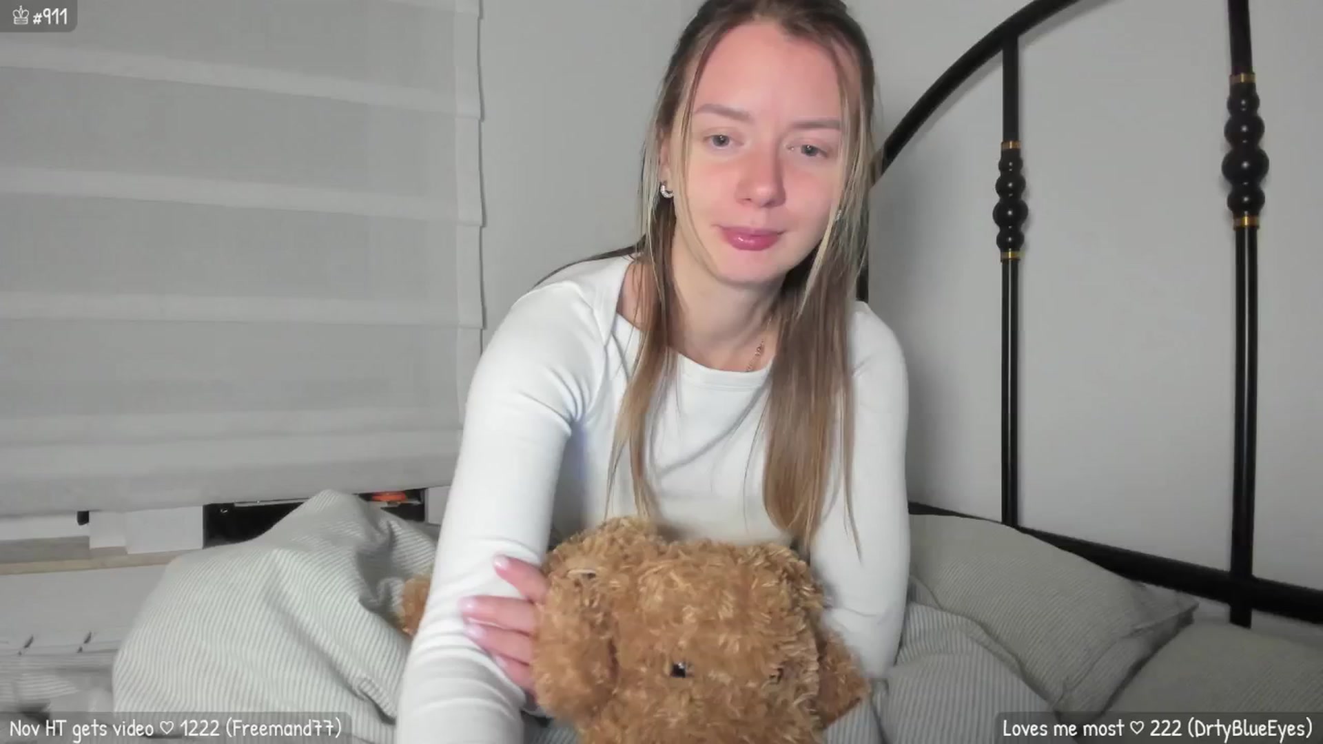Gallery image thumbnail from MirBee's myfreecams stream on, 11/19/2025, 01:55 image 19 of 20