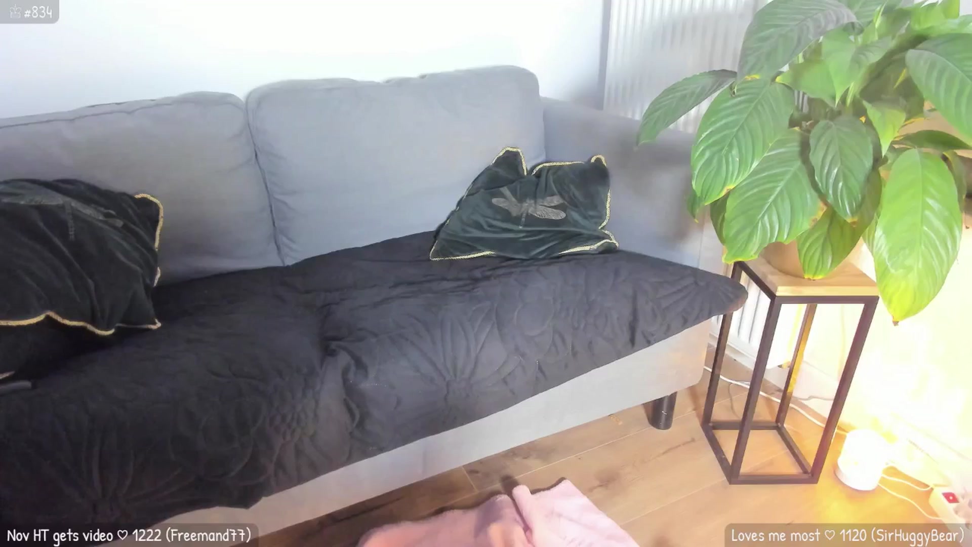 Gallery image thumbnail from MirBee's myfreecams stream on, 11/21/2025, 03:43 image 17 of 20