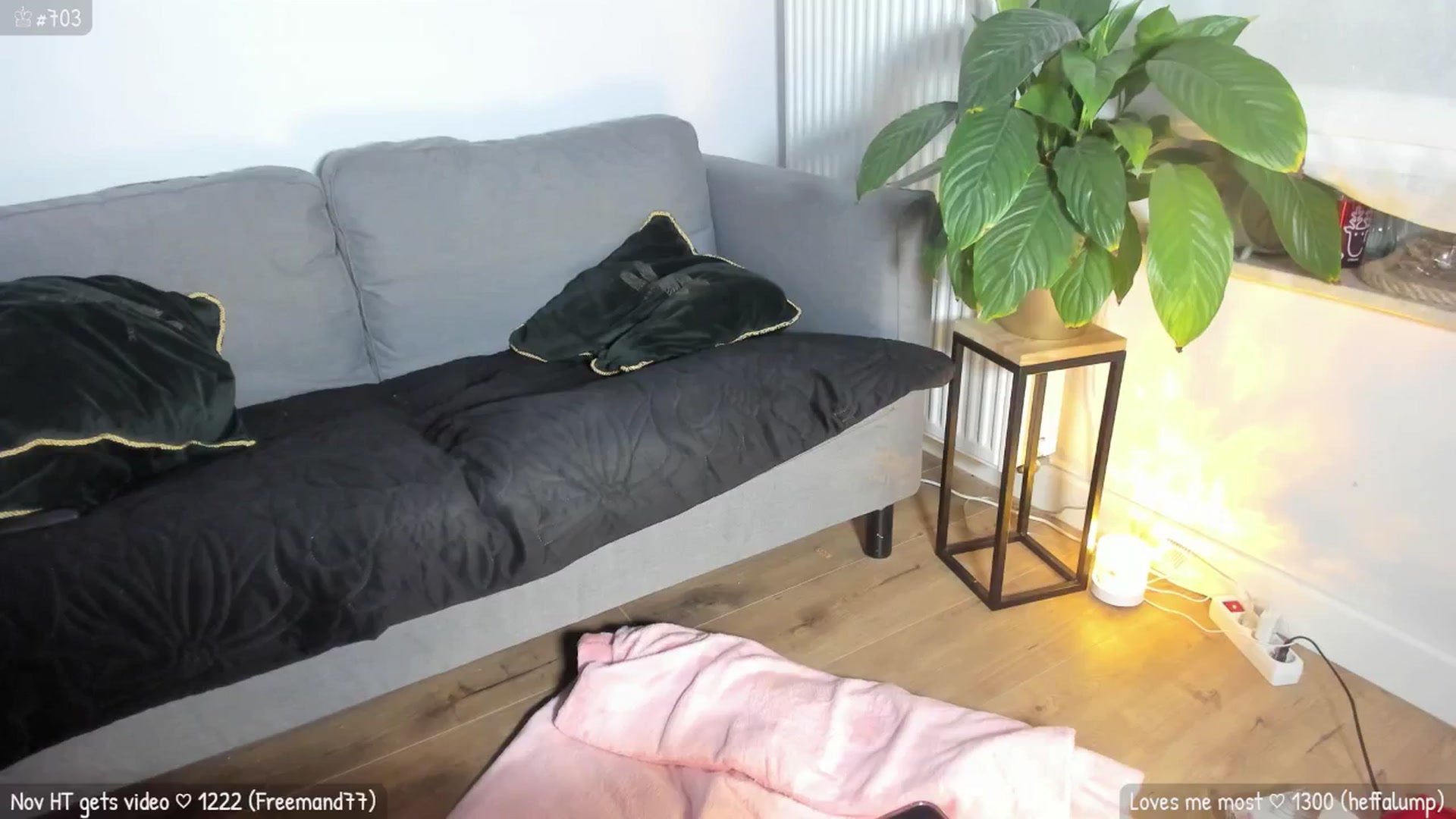 Gallery image thumbnail from MirBee's myfreecams stream on, 11/21/2025, 05:32 image 18 of 20