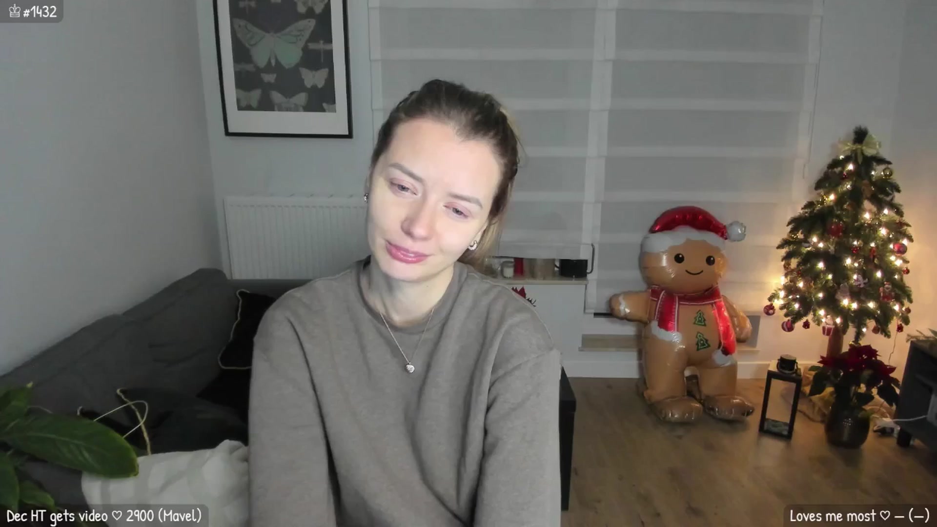 Gallery image thumbnail from MirBee's myfreecams stream on, 12/17/2025, 01:43 image 6 of 20
