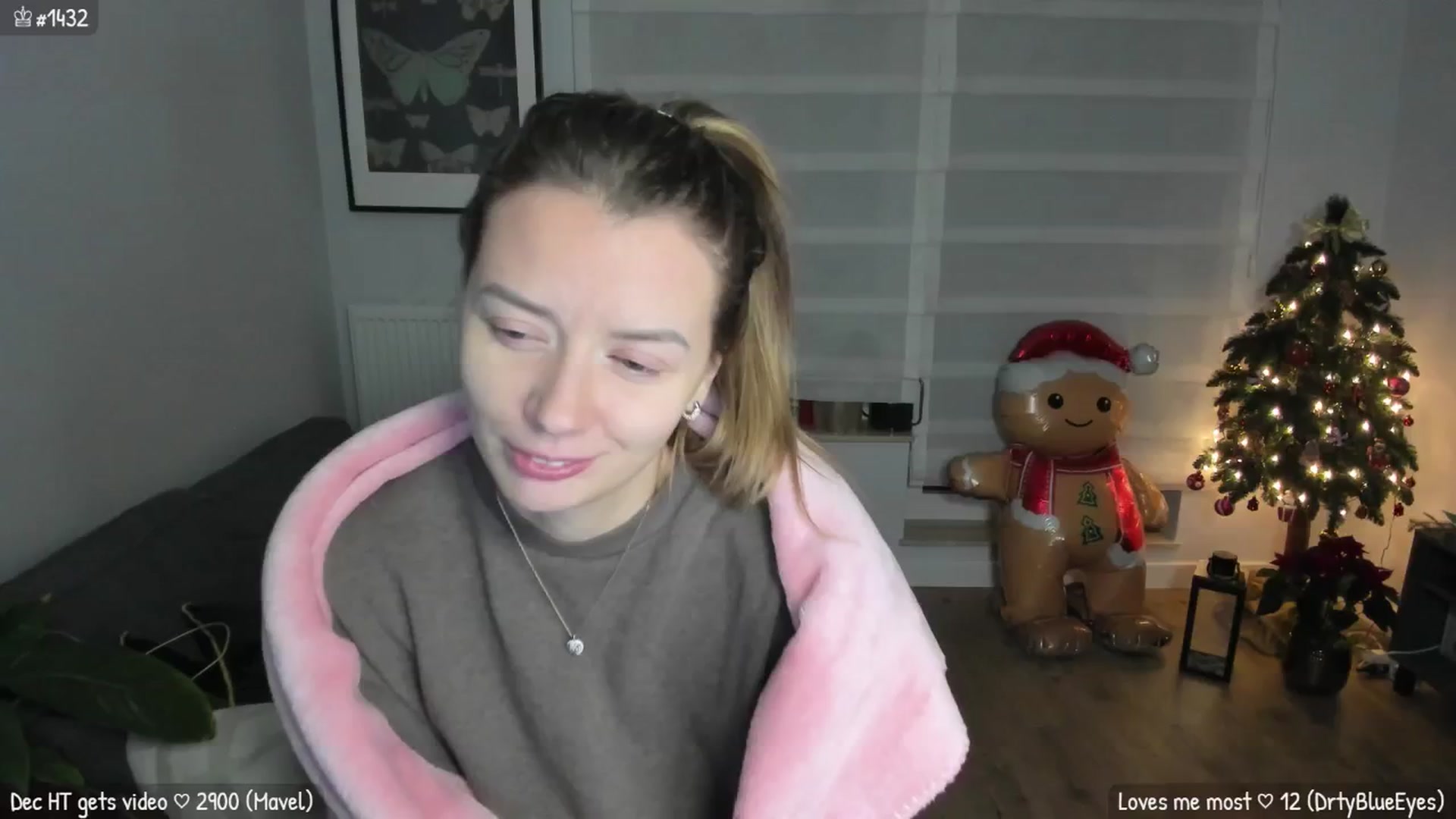 Gallery image thumbnail from MirBee's myfreecams stream on, 12/17/2025, 01:43 image 7 of 20