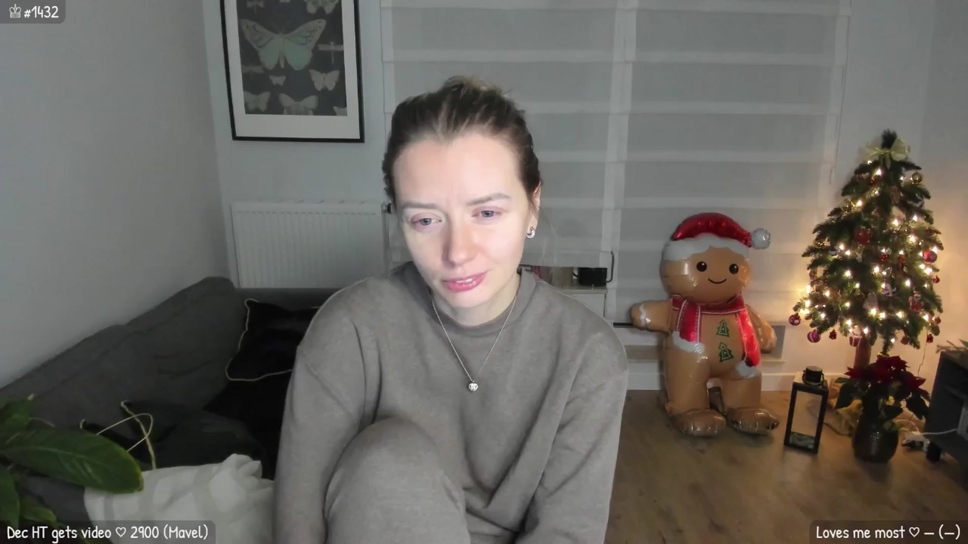 Gallery image thumbnail from MirBee's myfreecams stream on, 12/17/2025, 01:43 image 2 of 20
