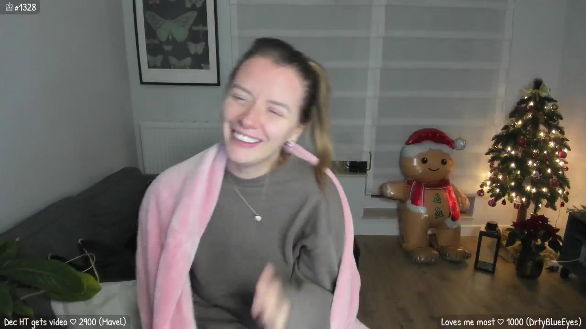 Gallery image thumbnail from MirBee's myfreecams stream on, 12/17/2025, 02:59 image 3 of 20