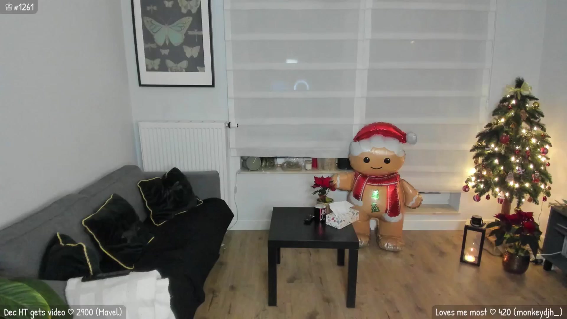 Gallery image thumbnail from MirBee's myfreecams stream on, 12/19/2025, 01:56 image 1 of 20