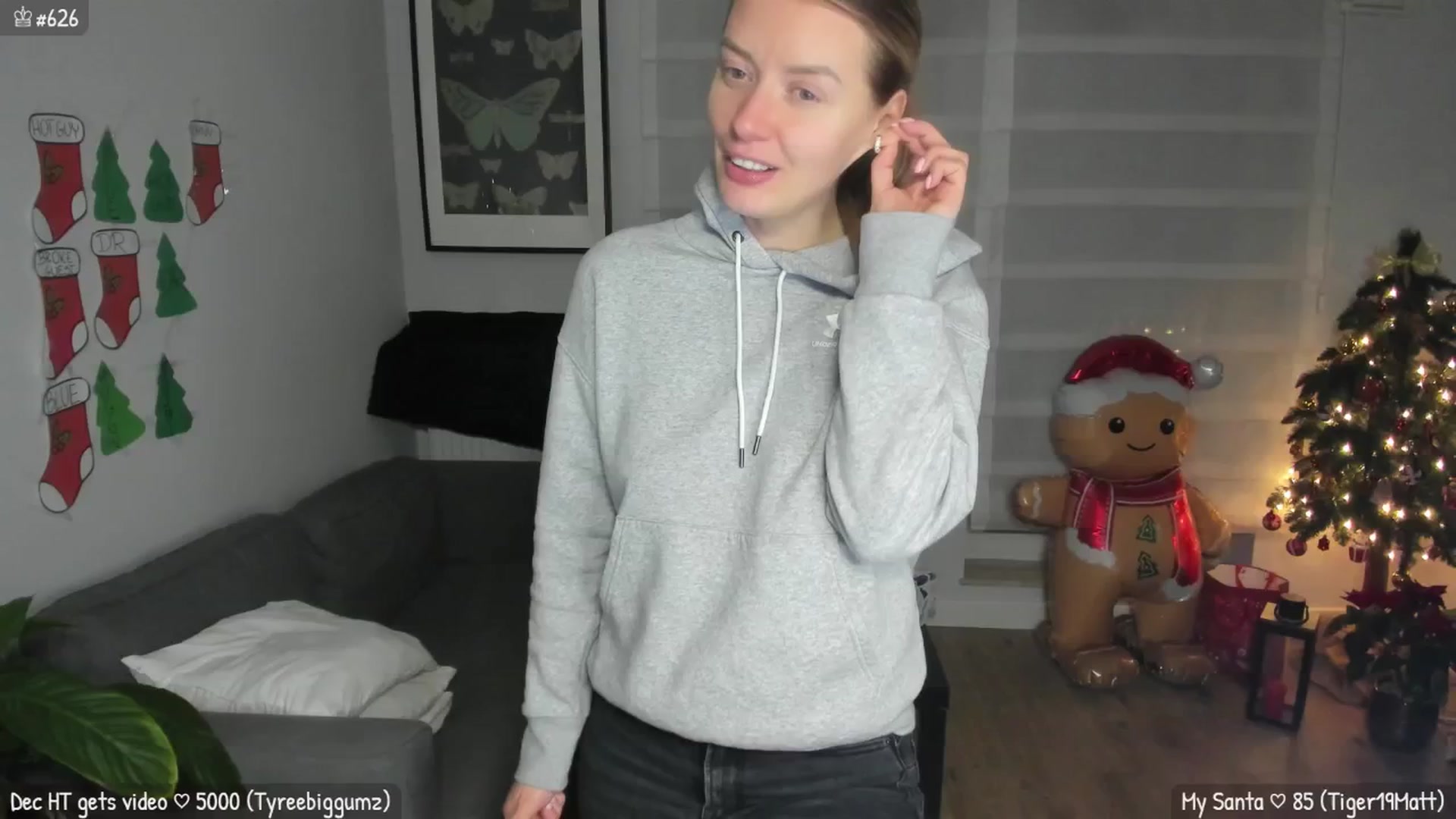 Gallery image thumbnail from MirBee's myfreecams stream on, 12/29/2025, 24:50 image 15 of 20