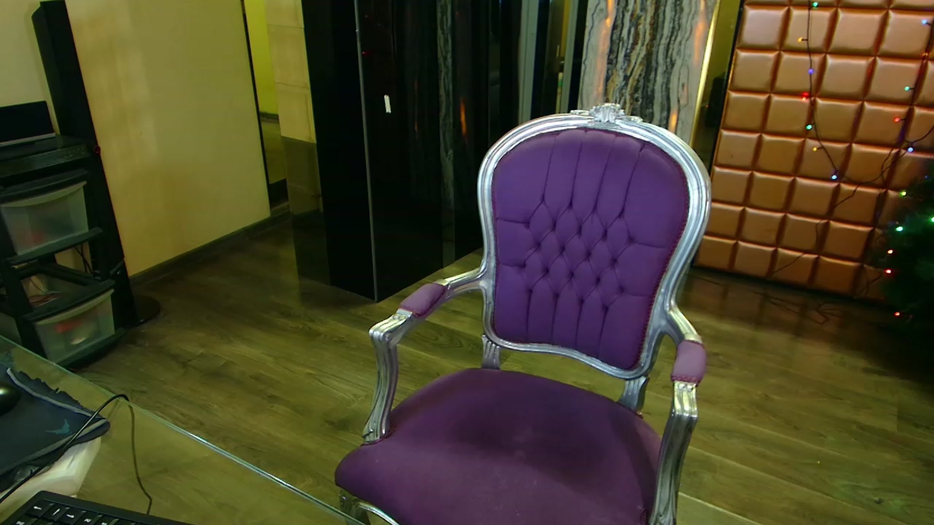 Gallery image thumbnail from Mira18_'s myfreecams stream on, 01/16/2023, 10:21 image 2 of 20
