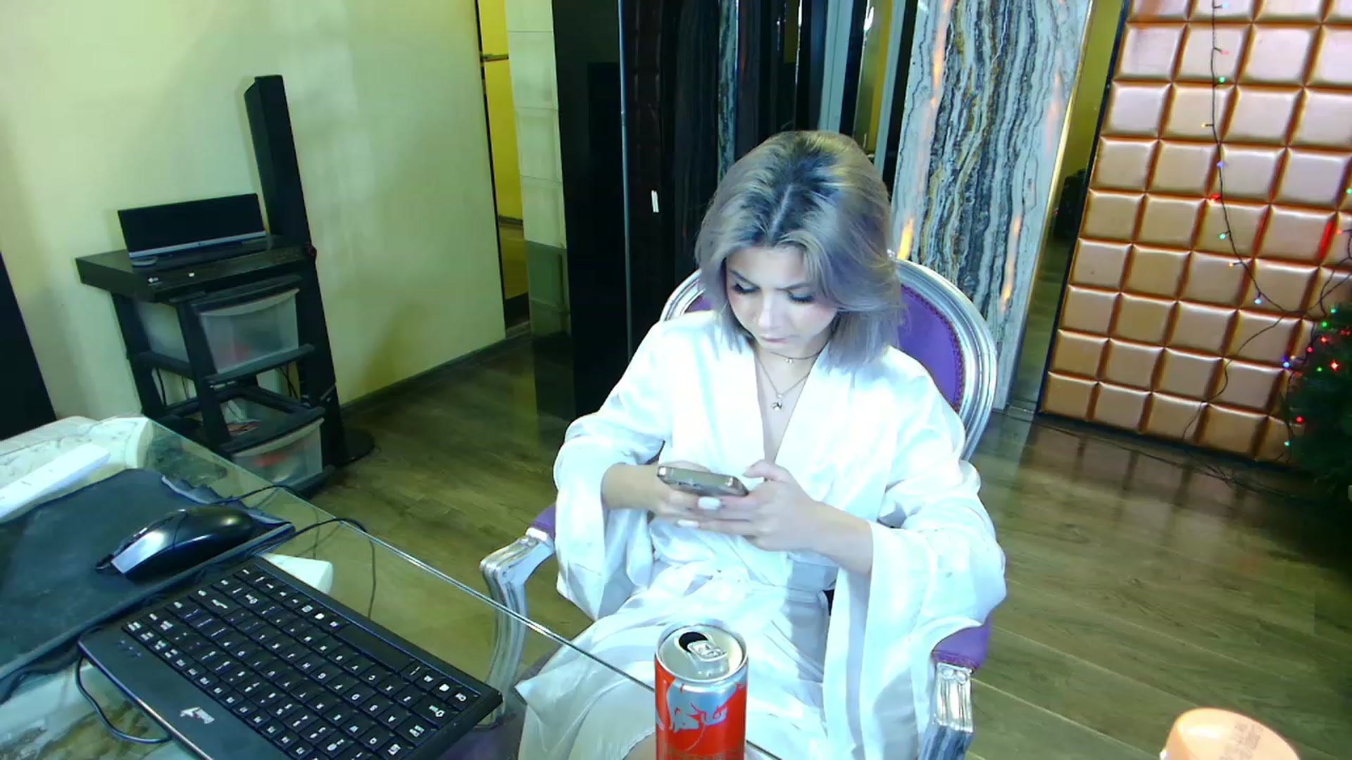 Gallery image thumbnail from Mira18_'s myfreecams stream on, 01/29/2023, 24:08 image 19 of 20