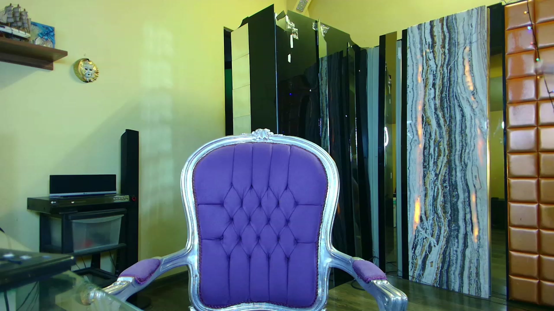 Gallery image thumbnail from Mira18_'s myfreecams stream on, 02/01/2023, 20:57 image 4 of 20