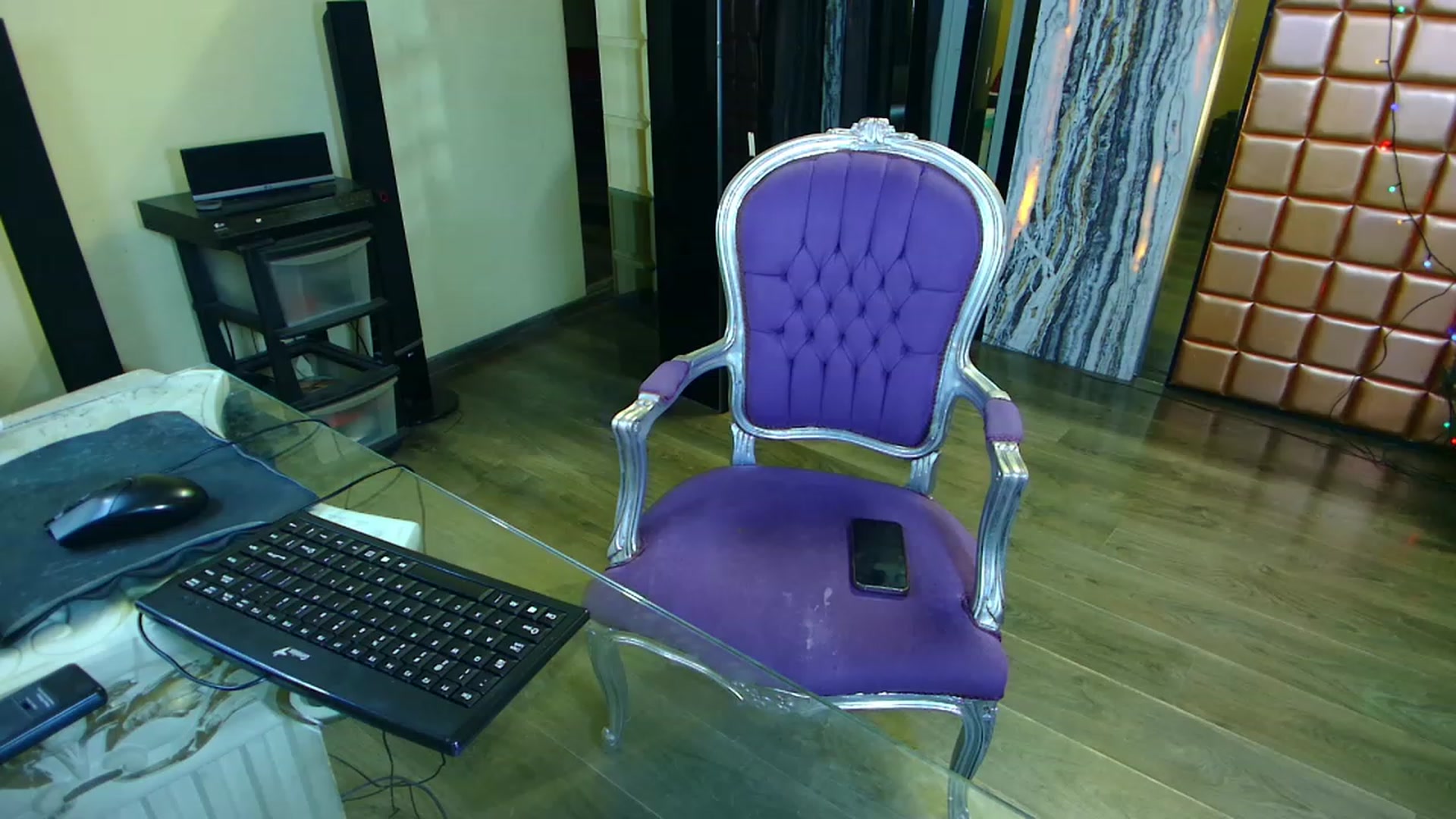 Gallery image thumbnail from Mira18_'s myfreecams stream on, 02/05/2023, 13:10 image 15 of 20