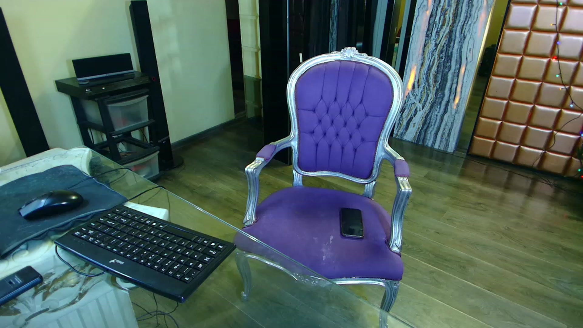 Gallery image thumbnail from Mira18_'s myfreecams stream on, 02/05/2023, 13:10 image 12 of 20