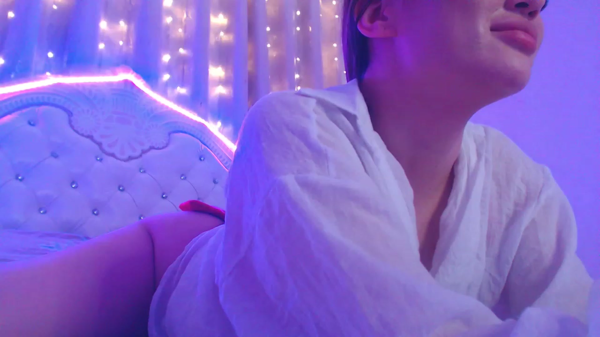 Gallery image thumbnail from MiraKyong's myfreecams stream on, 04/19/2023, 04:32 image 13 of 20