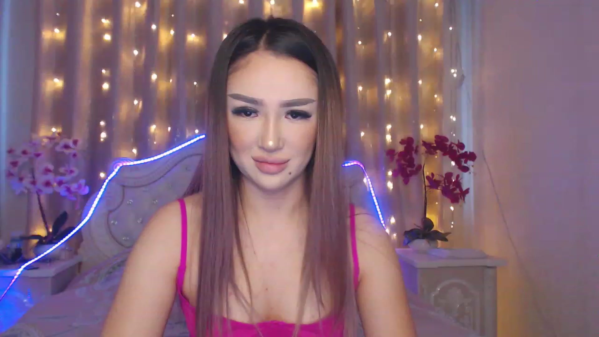 Gallery image thumbnail from MiraKyong's myfreecams stream on, 04/20/2023, 04:16 image 3 of 20