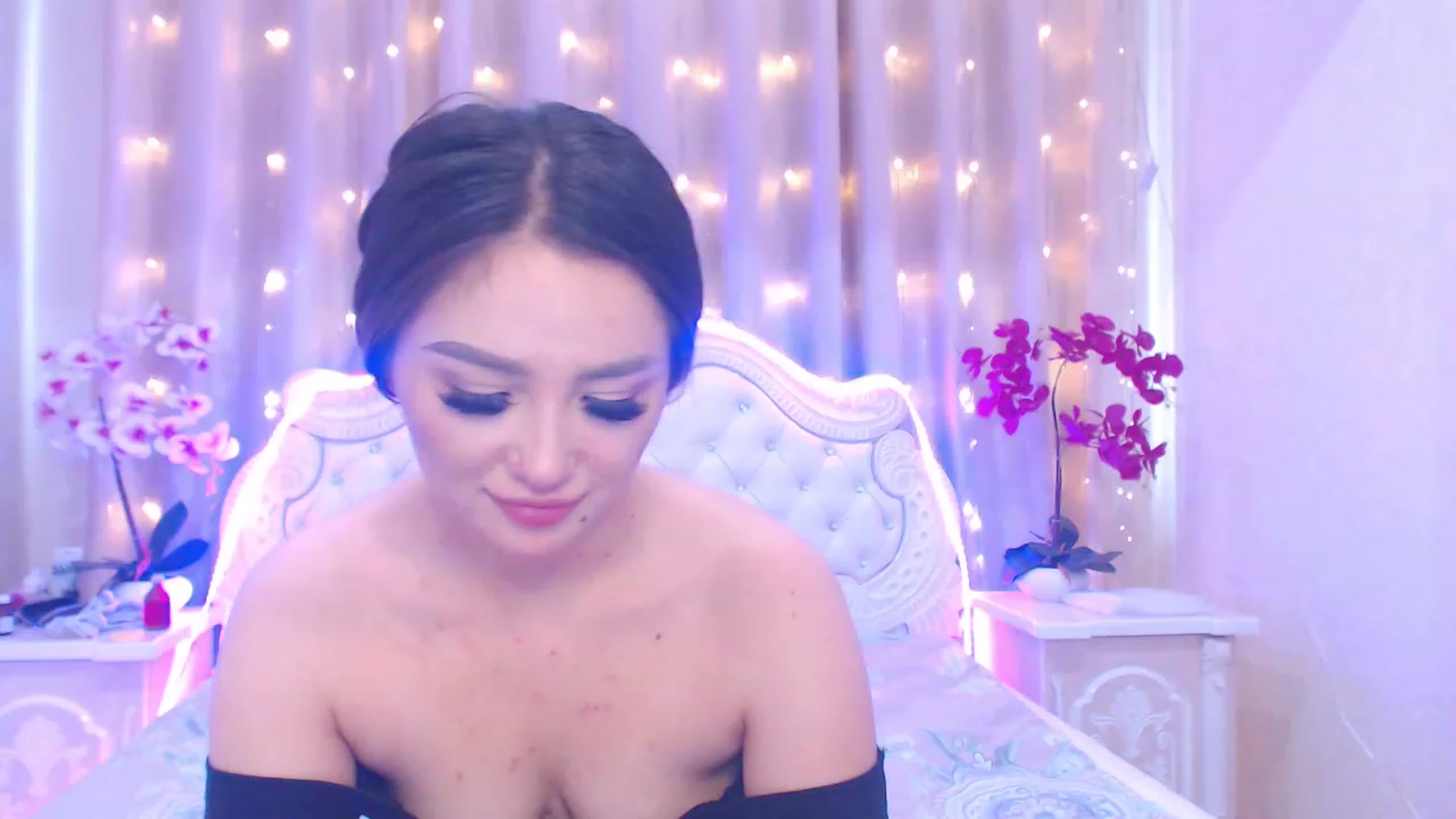 Gallery image thumbnail from MiraKyong's myfreecams stream on, 04/26/2023, 07:04 image 13 of 20