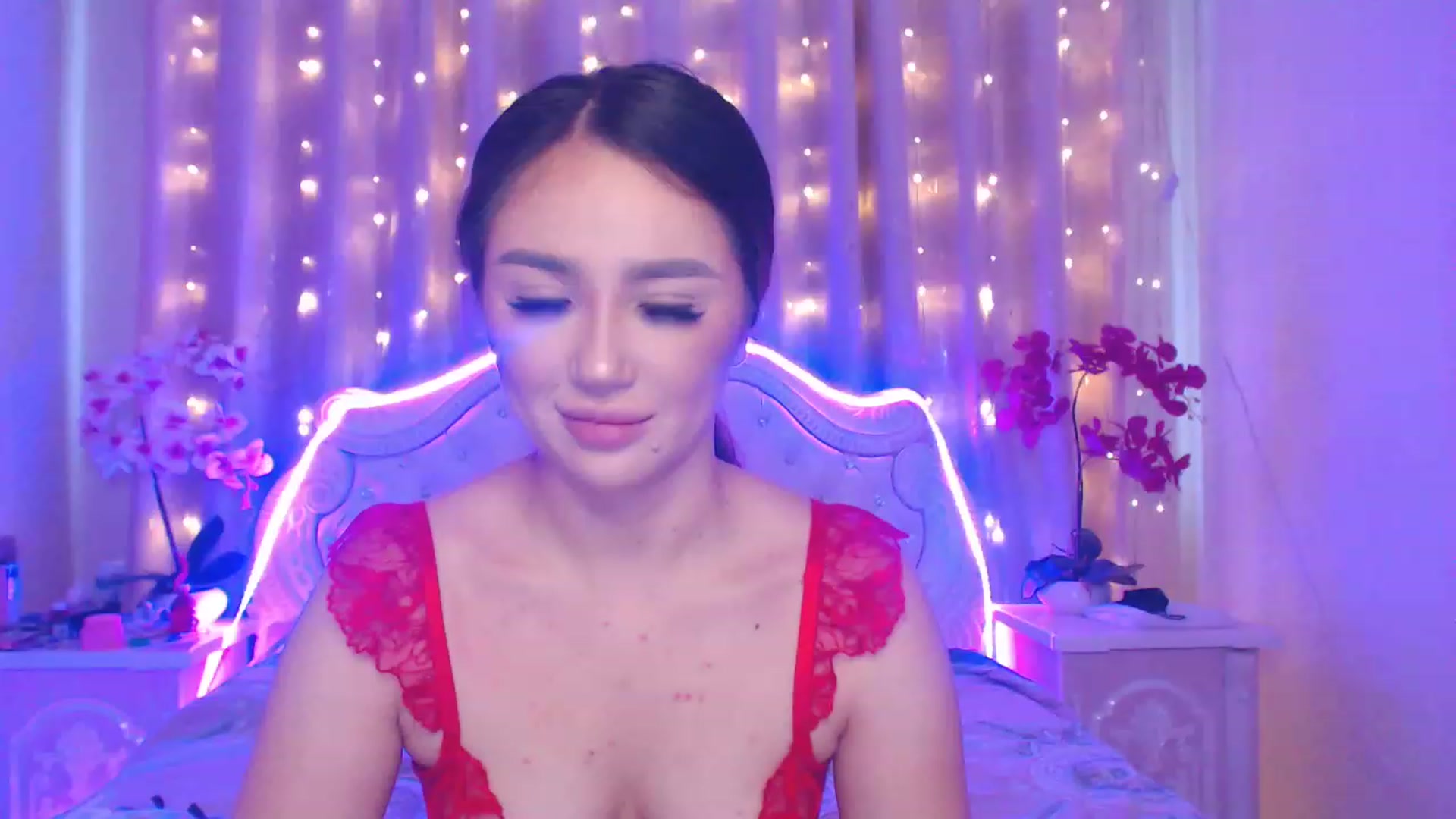 Gallery image thumbnail from MiraKyong's myfreecams stream on, 04/27/2023, 04:46 image 13 of 20