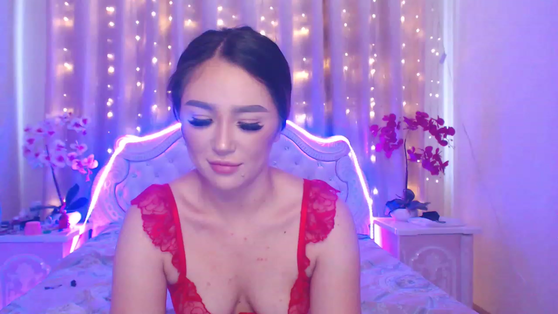 Gallery image thumbnail from MiraKyong's myfreecams stream on, 04/27/2023, 07:03 image 5 of 20