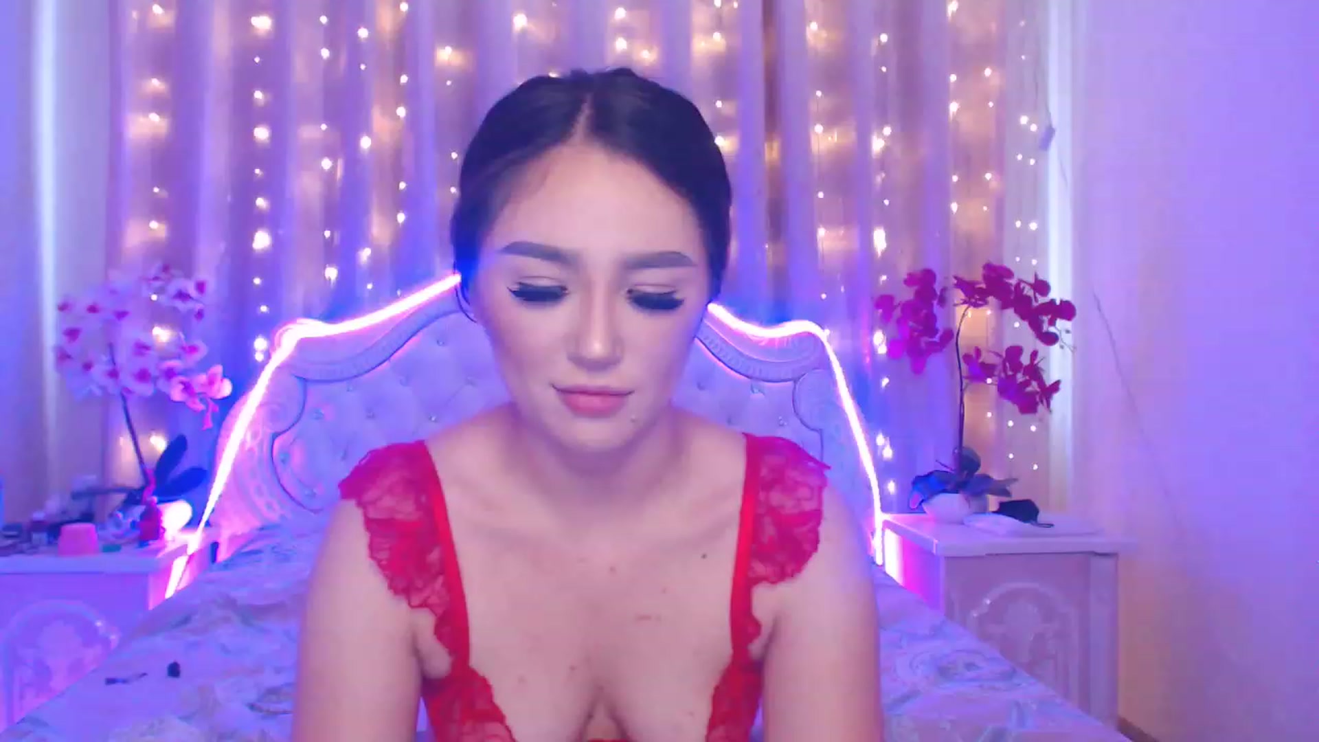 Gallery image thumbnail from MiraKyong's myfreecams stream on, 04/27/2023, 07:03 image 4 of 20