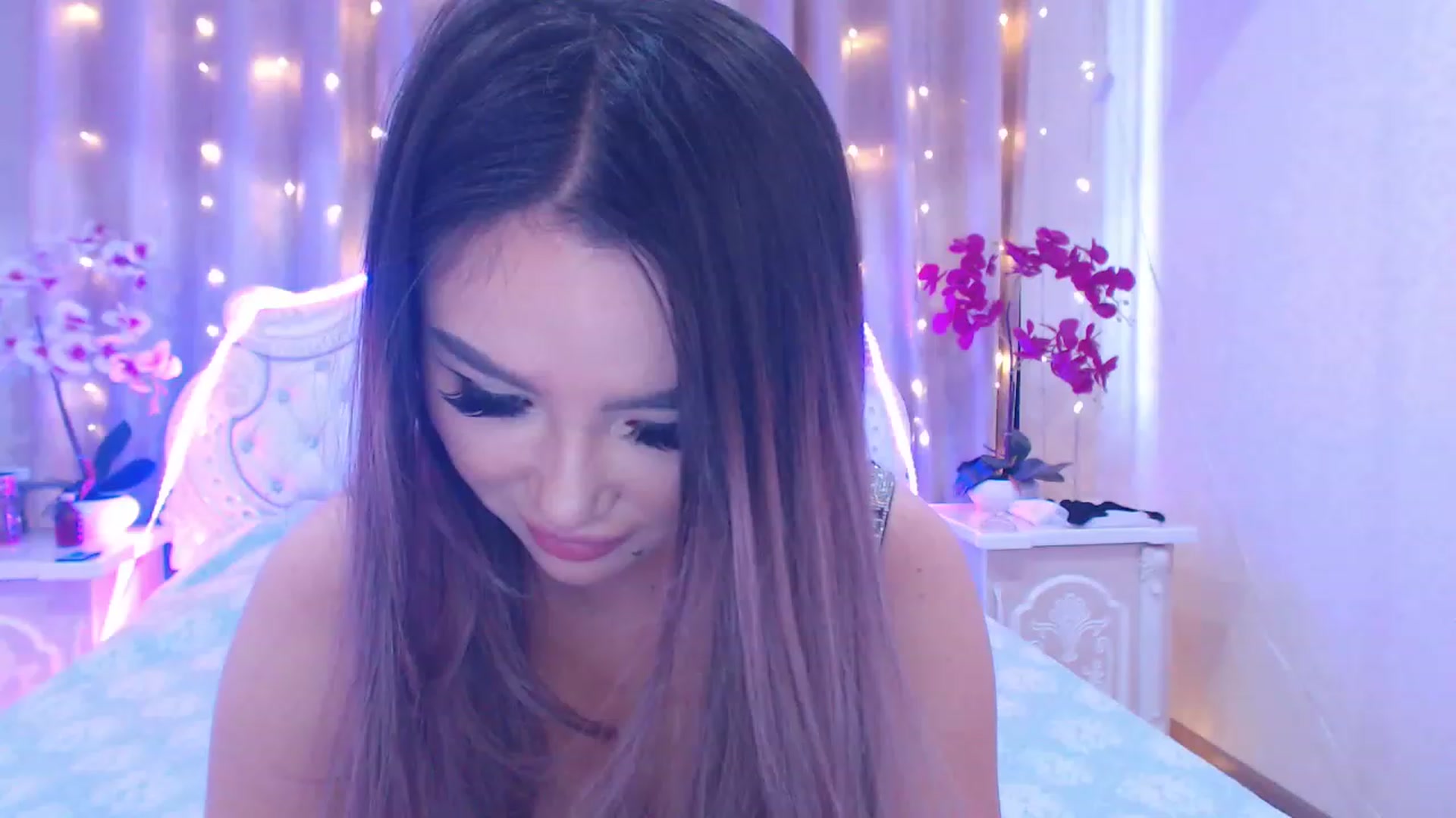 Gallery image thumbnail from MiraKyong's myfreecams stream on, 05/09/2023, 02:58 image 2 of 20