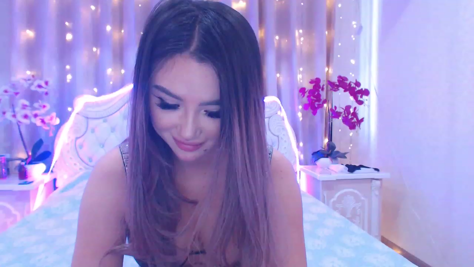 Gallery image thumbnail from MiraKyong's myfreecams stream on, 05/09/2023, 02:58 image 6 of 20