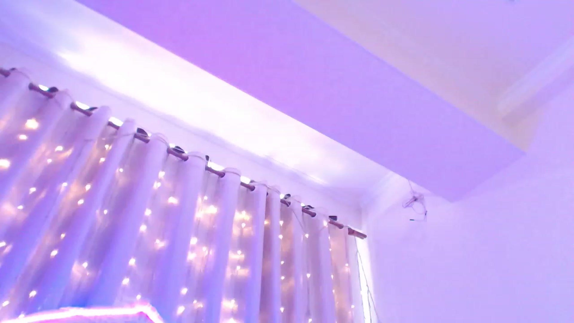Gallery image thumbnail from MiraKyong's myfreecams stream on, 05/17/2023, 04:27 image 17 of 20