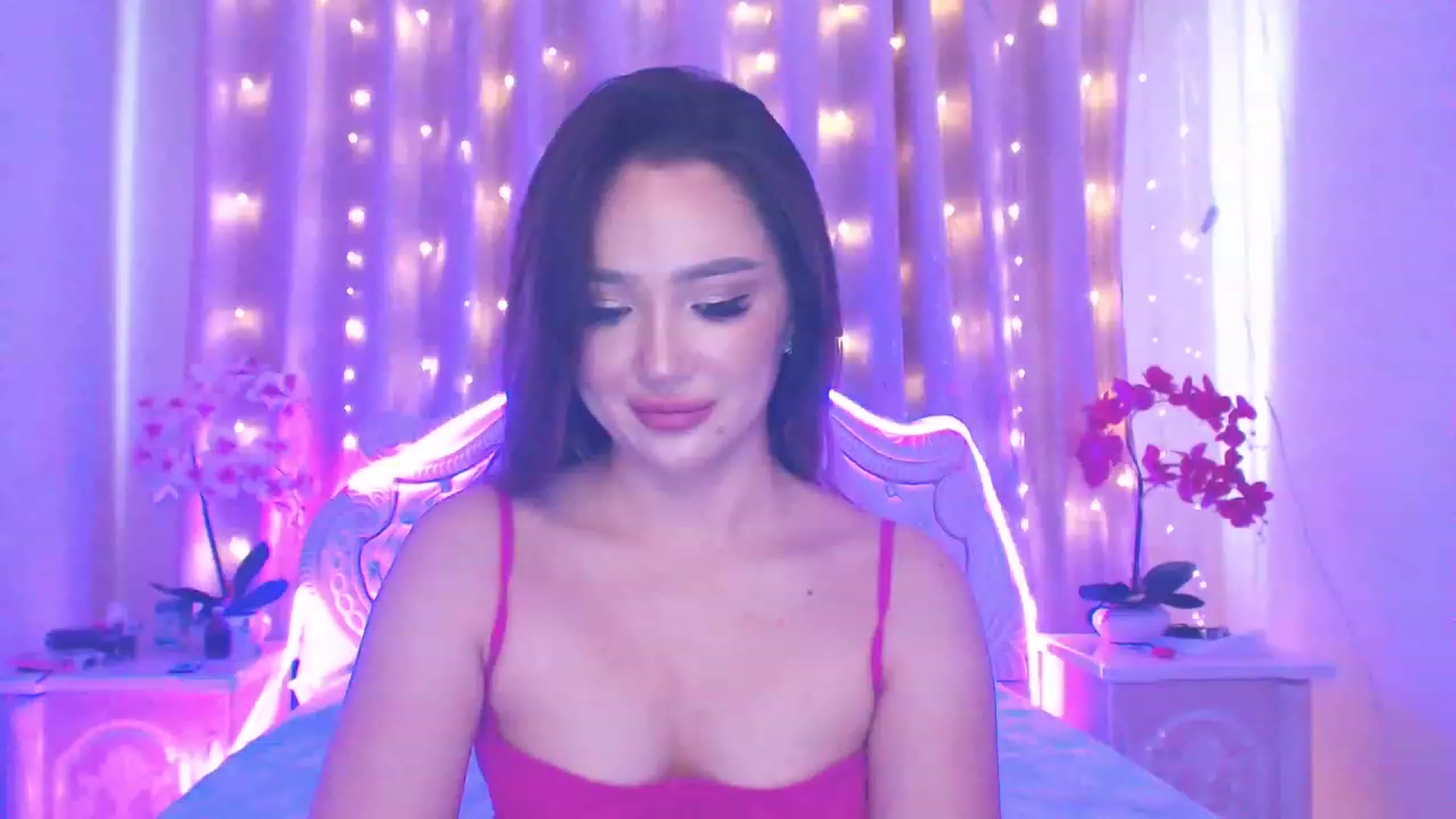 Gallery image thumbnail from MiraKyong's myfreecams stream on, 06/12/2023, 01:57 image 8 of 20