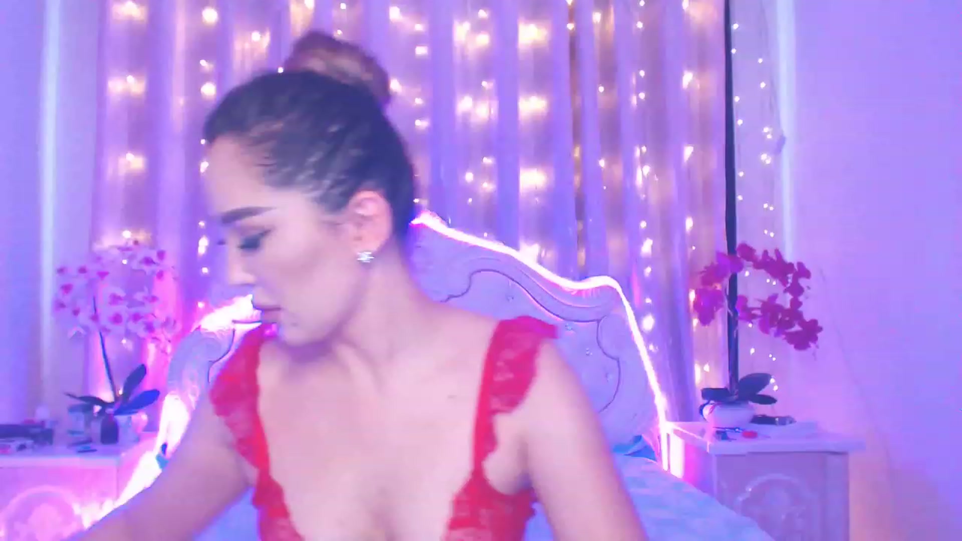 Gallery image thumbnail from MiraKyong's myfreecams stream on, 06/13/2023, 02:22 image 9 of 20